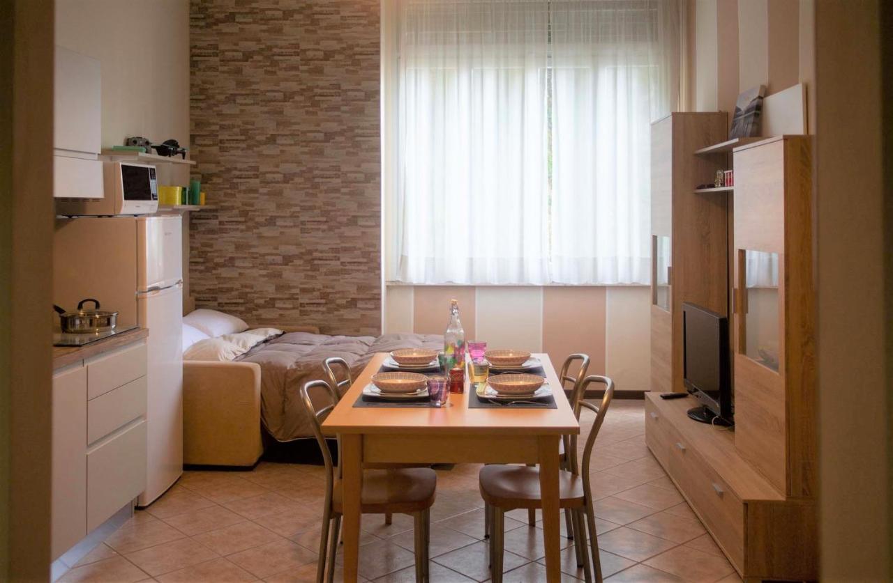 Appartamento Timeless Con Piscina E Tennis 瓦尔博若纳 外观 照片