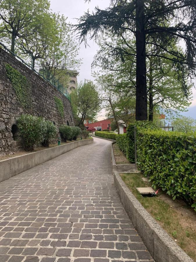 Appartamento Timeless Con Piscina E Tennis 瓦尔博若纳 外观 照片